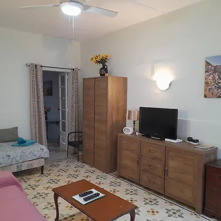 Cosy Family Apt Near The Sea St. Paul's Bay Exterior photo